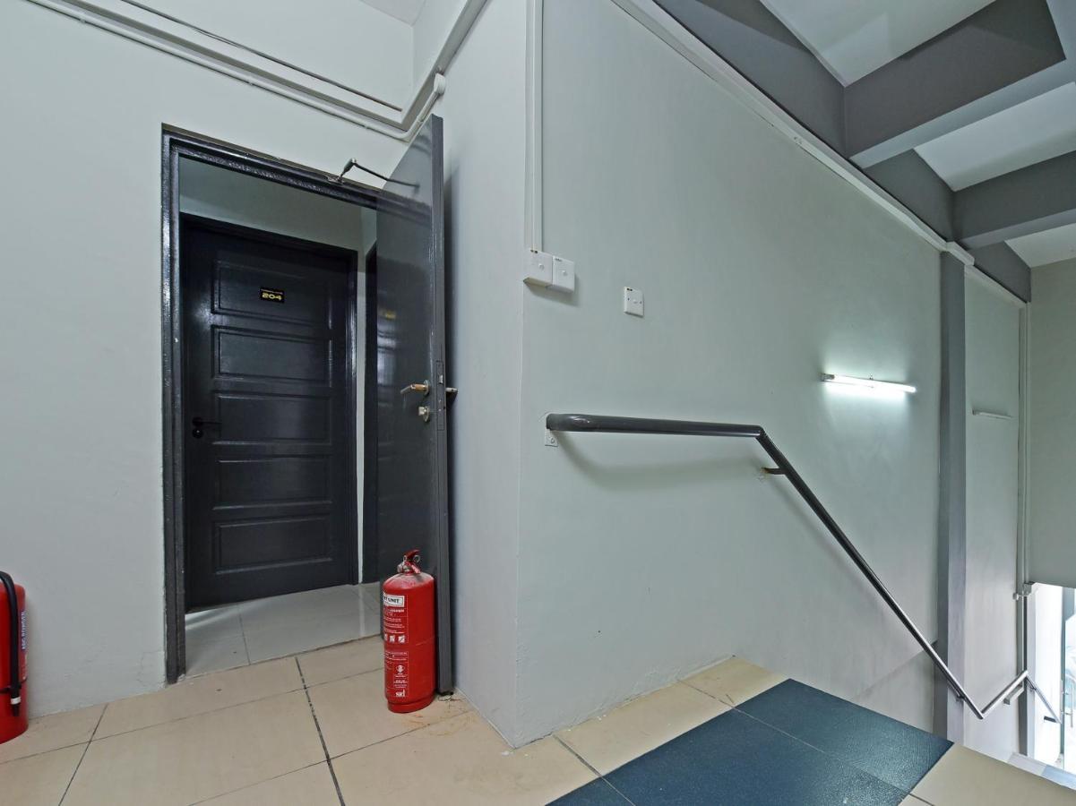Oyo 90594 Hotel Casalink Paka Eksteriør bilde