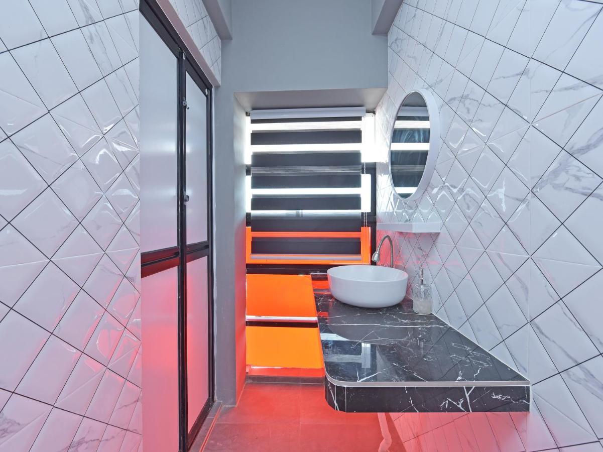 Oyo 90594 Hotel Casalink Paka Eksteriør bilde