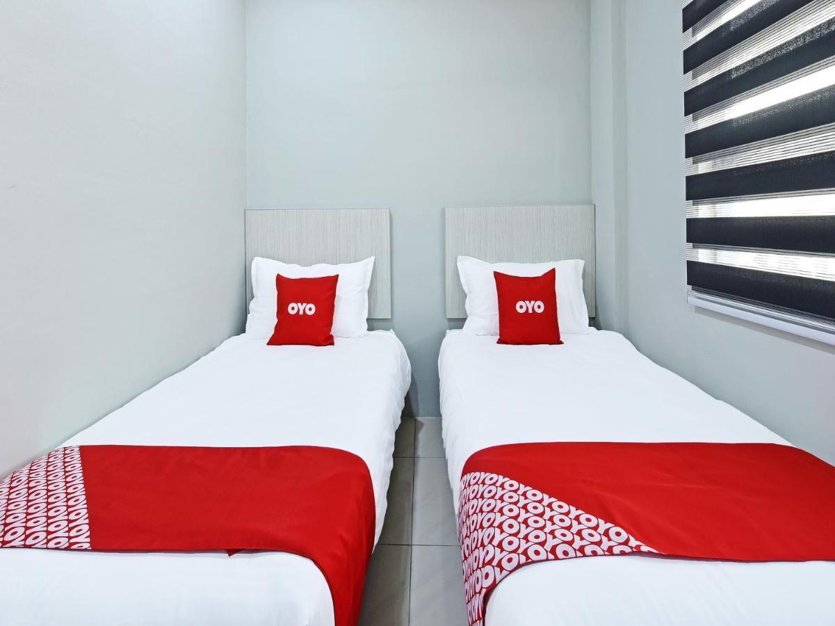 Oyo 90594 Hotel Casalink Paka Eksteriør bilde