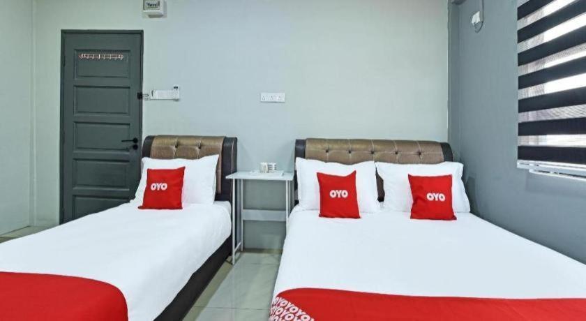 Oyo 90594 Hotel Casalink Paka Eksteriør bilde